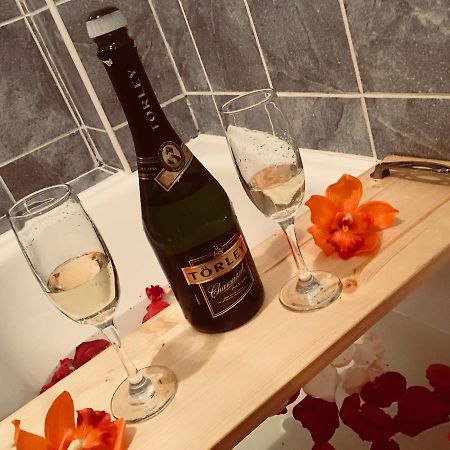 Sun Apartments Subotica Ngoại thất bức ảnh