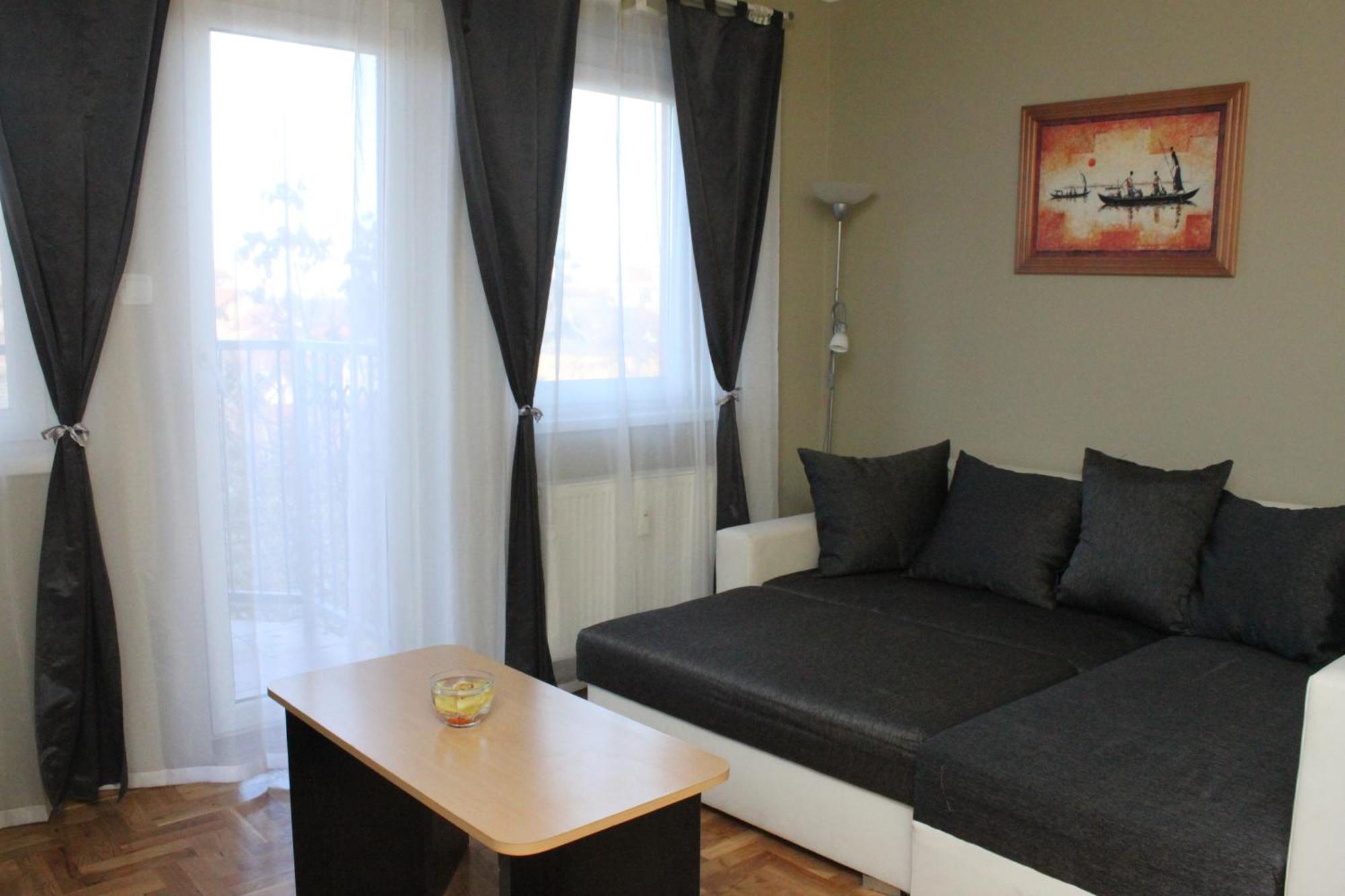 Sun Apartments Subotica Ngoại thất bức ảnh